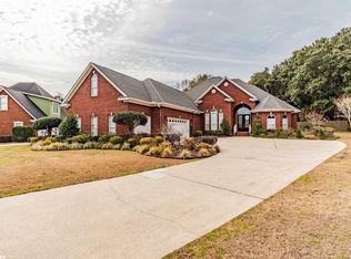8831 Kenston Ct, Mobile, AL 36619