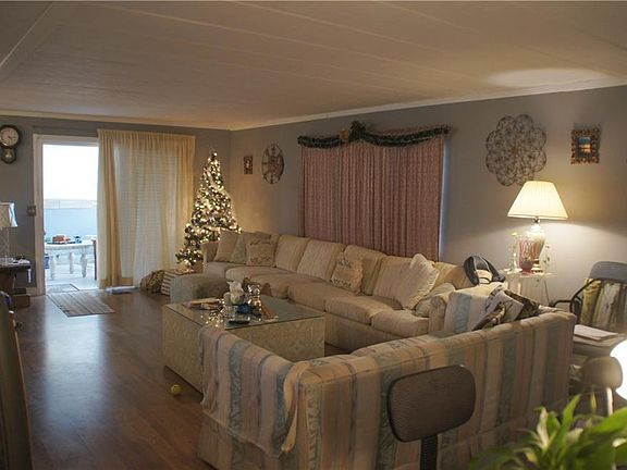 3rd image of 5566 E Marina Dr