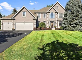 3603 Greenwood Ln, Saint Charles, IL 60175