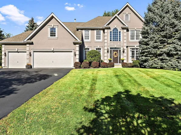 3603 Greenwood Ln, Saint Charles, IL 60175