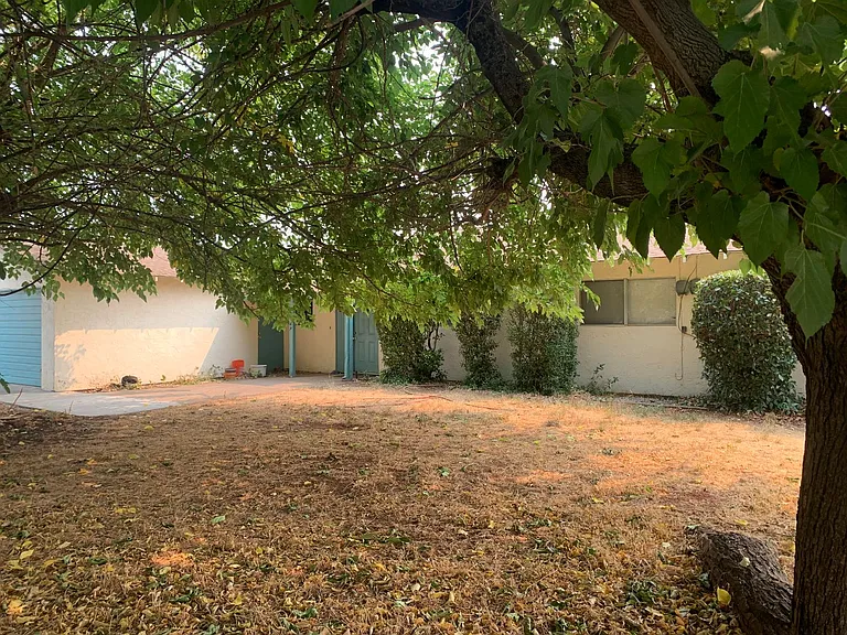 3469 Alta Mesa Dr — Photo 2
