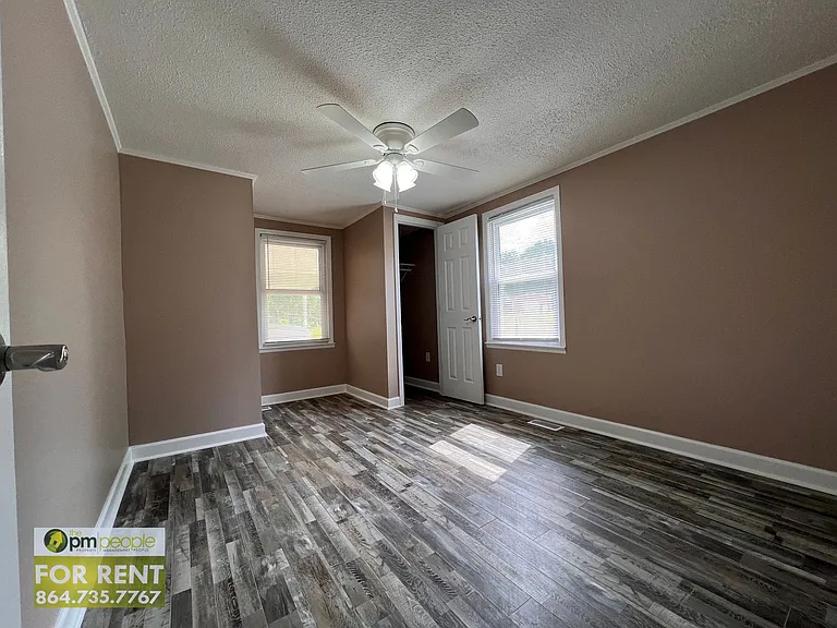 114 Radcliff Dr — Photo 13