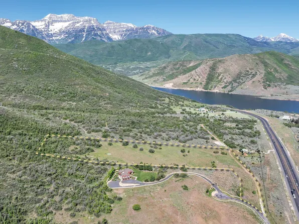 8120 S Lakeside Cir, Wallsburg, UT 84082