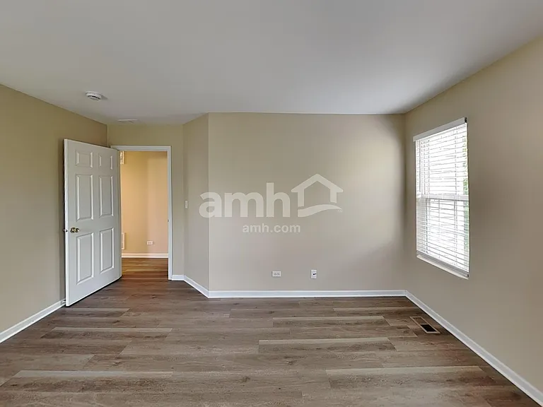 509 Springbrook Trl N — Photo 19