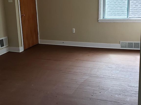 2nd floor living room