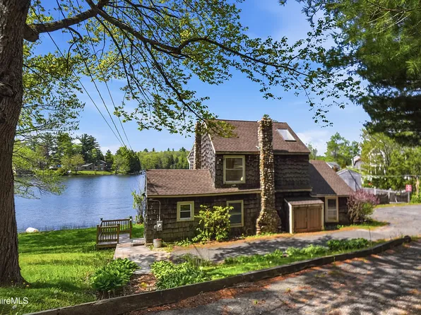 221 Ashmere Rd, Hinsdale, MA 01235