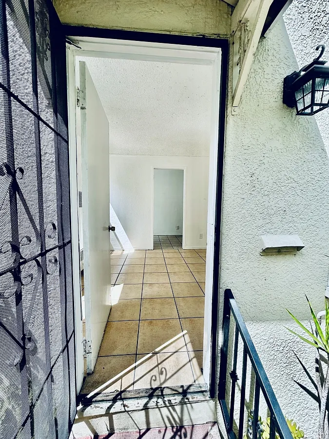 1 bed, 450 sqft, $1,725 — Photo 2