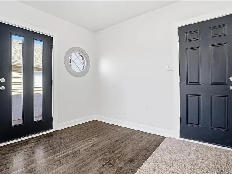 297 E Lakeview Ave #0 — Photo 24