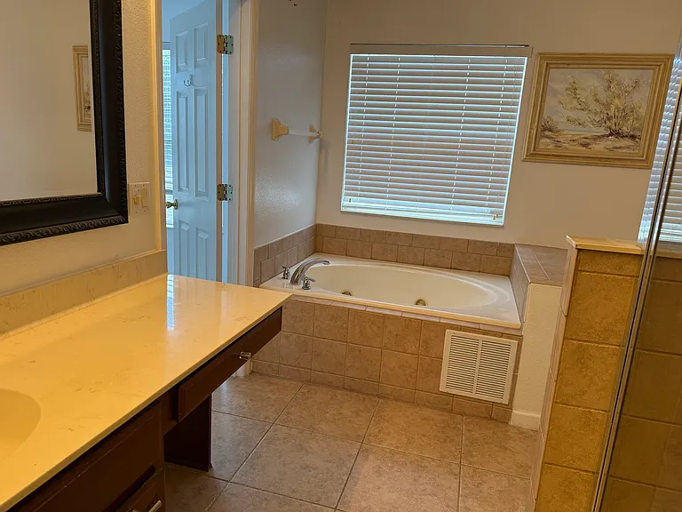 9113 Oak Fern Dr — Photo 12