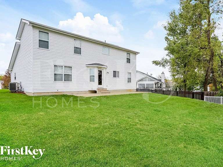 3322 Hampton Xing — Photo 15