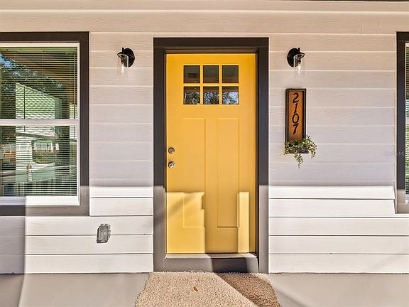 2nd image of 2107 W Cherry St