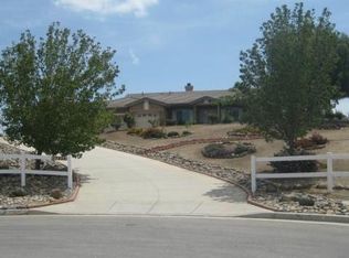 17920 Pony Butte Ct, Lake Mathews, CA 92570