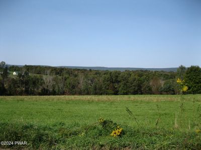 247 N Baker Rd, Waymart, PA, 18472