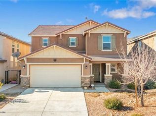 2806 Goldenrain St, Palmdale, CA 93551