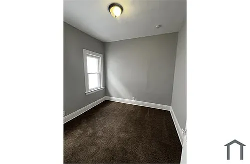 957 Thornhill Dr #UP Photo 1