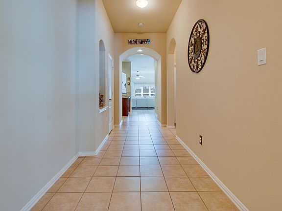 3rd image of 508 Grayson Ln
