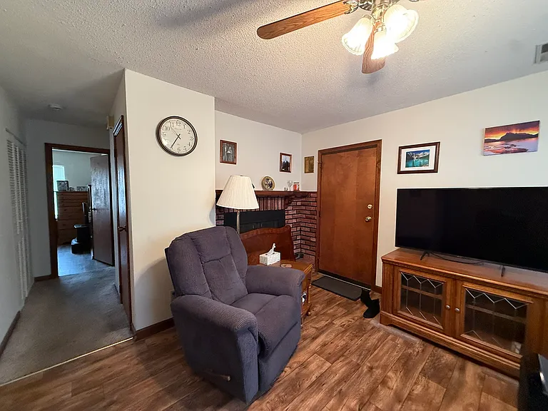 1016 Millwood Dr — Photo 5