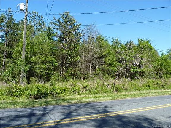 3rd image of 2501 Belmeade Dr