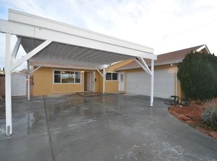 38982 Deer Run Rd, Palmdale, CA 93551