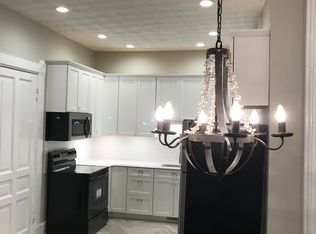 93 12th St APT 2F, Wheeling, WV 26003
