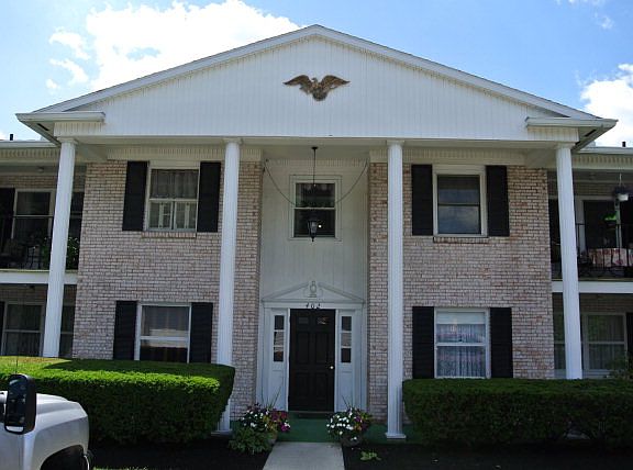 2nd image of 402 Mount Vernon Ave APT 8
