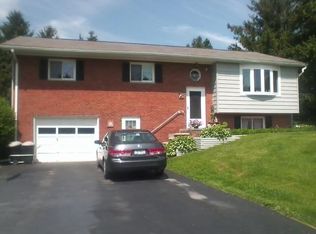 19 Colpitts Dr, Windsor, NY 13865