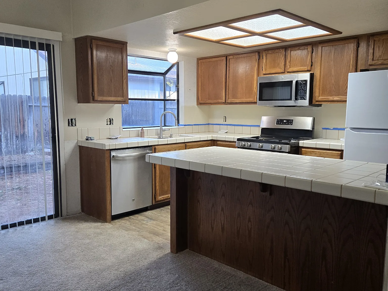 3 bed, 1324 sqft, $2,400 — Photo 4