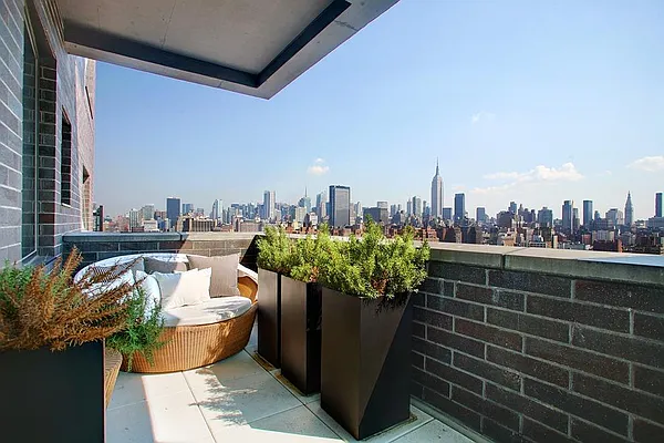 Sold by Corcoran | media 4