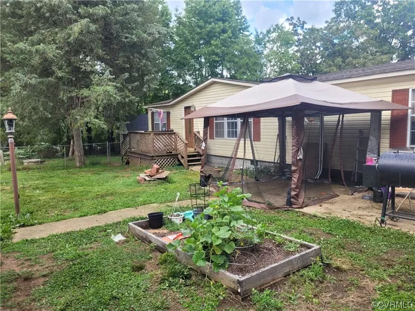 11041 Genito Rd, Amelia Court House, VA 23002