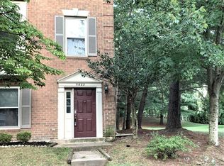 5623 Gresham Ln, Centreville, VA 20120