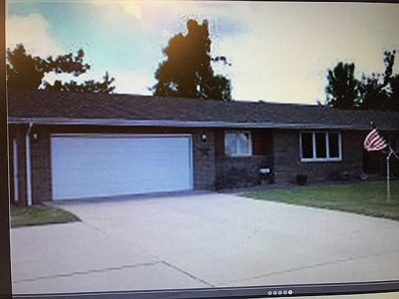 3rd image of 1945 S Shore Dr