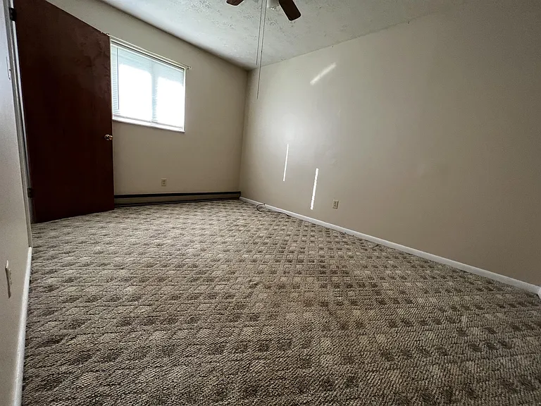 102 Brohard Dr — Photo 8
