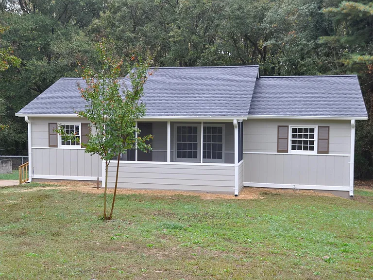 540 Owens Dr — Photo 1