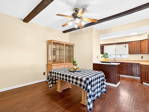 5th image of 426 Connecticut Ave #426