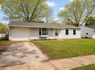 3212 Kimberly Dr, Champaign, IL 61821