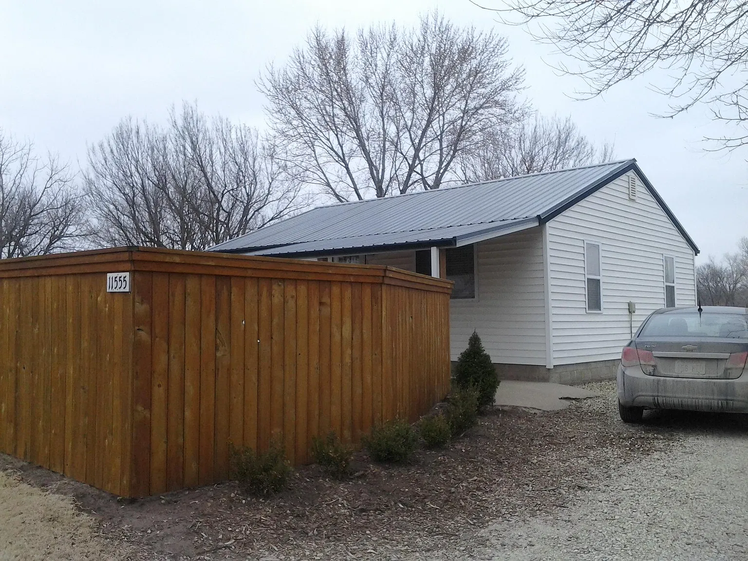 2 bed, 856 sqft, $1,200 — Photo 1