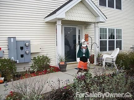 Front Walk & Entry