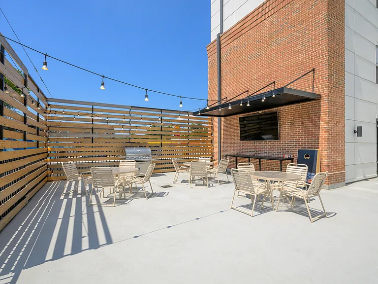 Art Lofts @ Overton — Photo 50