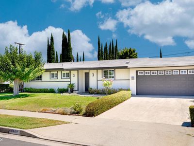 8454 Hanna Ave, Canoga Park, CA, 91304