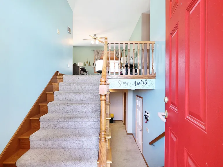 309 Lockett Ln — Photo 2