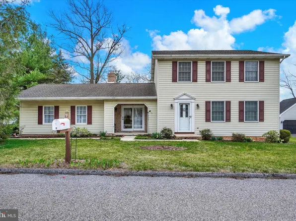7 Oxford Ct, New Freedom, PA 17349