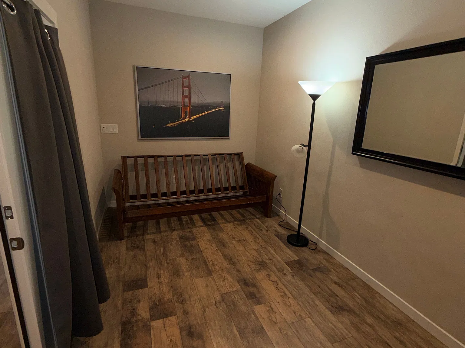1 bed, 1.0 bath, $899 — Photo 4