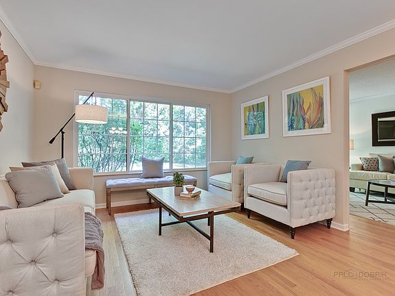 5th image of 2534 Essex Dr