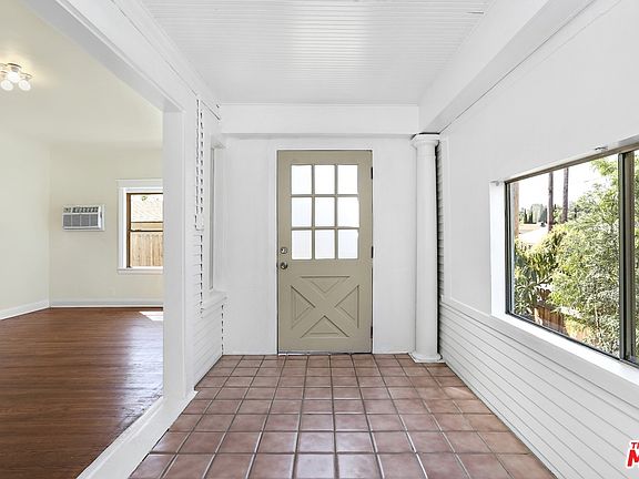 5th image of 5016 Townsend Ave