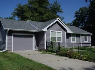710 N 3rd Ave, Winterset, IA 50273