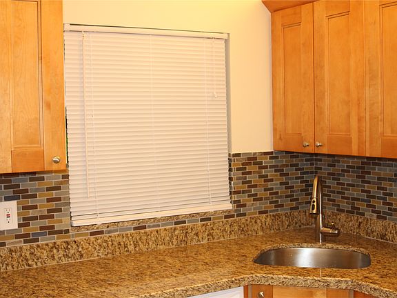 4th image of 2679 Carambola Cir N
