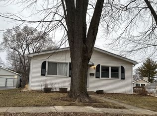 70 N Idlewild Ave, Mundelein, IL 60060