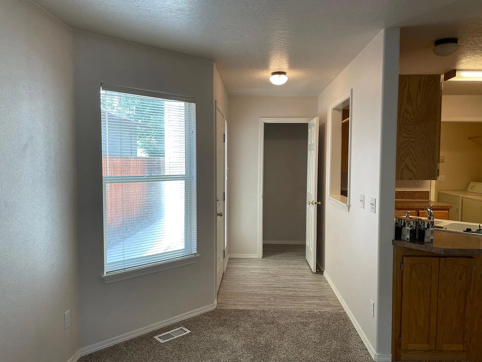 2 bed, 2.5 bath, 1230 sqft, $1,995 — Photo 3