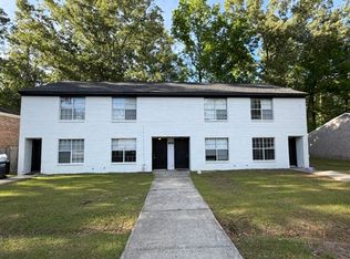 408 Crestview Dr #B, Summerville, SC 29485
