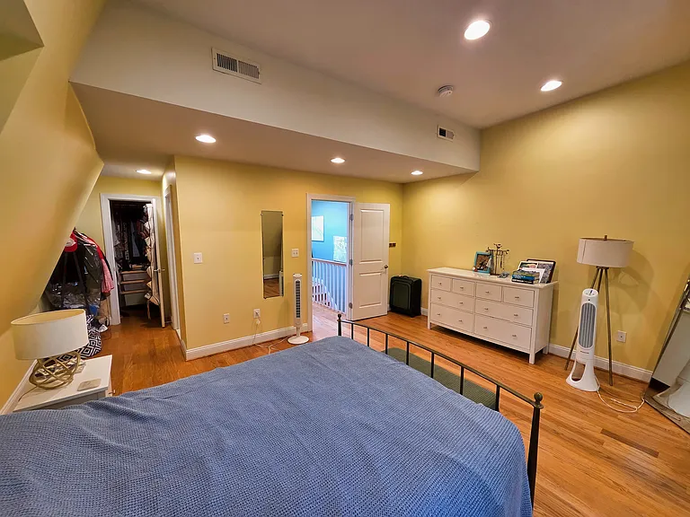 907 Webster St NW #3 — Photo 33